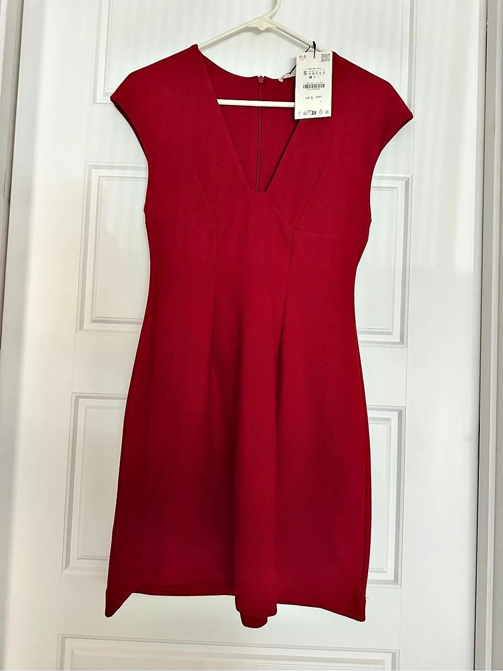 Zara V-Neck Crepe Mini Dress Red Size Small